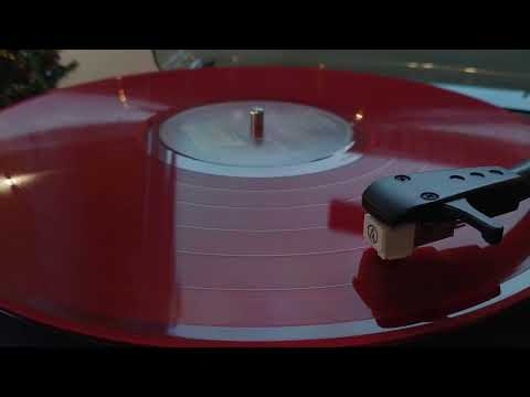 Dino Dvornik ft. Davor Gobac - Sretan Božić, sretna nova godina (2021. HQ Vinyl)