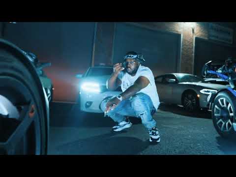 Braddytonia - Boujie Hoes & Bad B*tches ( Official Music Video )