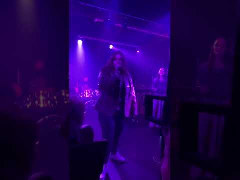 Felicity White - Crazy Train (Cover)