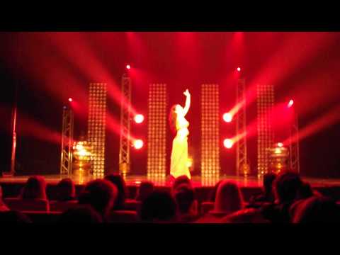 Helena Russo in Paris, "Enta Omri" during show "Cairo by Night 3", La Cigale (Amateur Video)