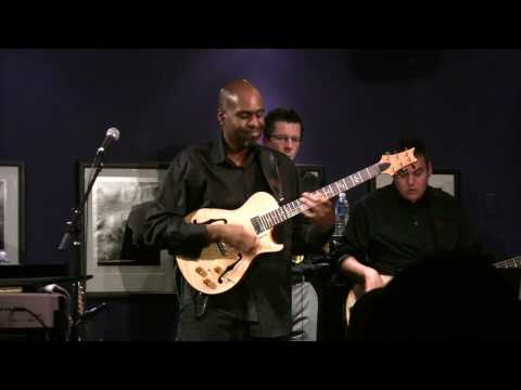 James Ross @ (Guitarist) - Shaun Robinson!!! Soloing To Michael Jacksons (PYT)!!!