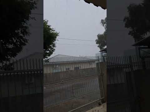 mais uma tempestade passando por ca