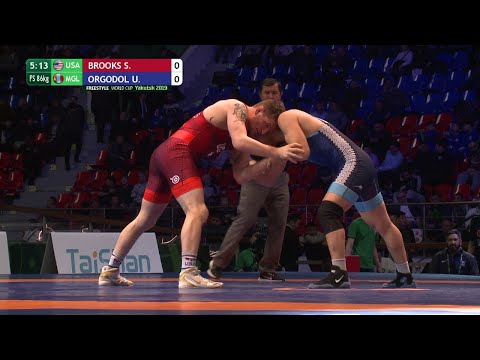 Round 3 FS - 86 kg: S. BROOKS (USA) v. U. ORGODOL (MGL)