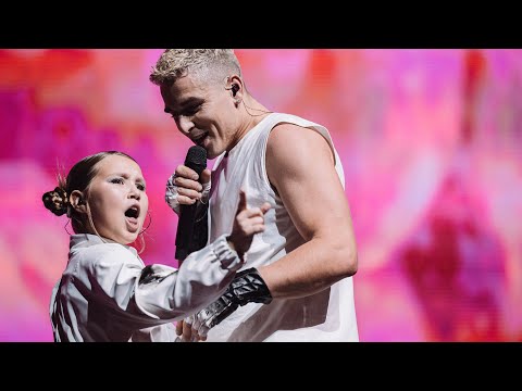Donatas Montvydas x Adelė Montvydaitė - Ikaras (Live at Žalgirio arena 2024)
