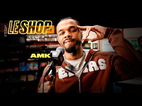 AMK transforme ses doutes en rap dans son titre “15 questions”  • LE SHOP