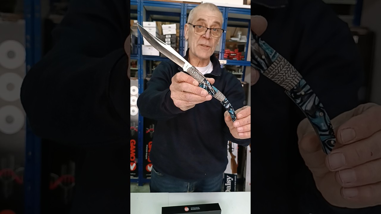 Coltello a cricchetto Third seta zaffiro H:15 cm