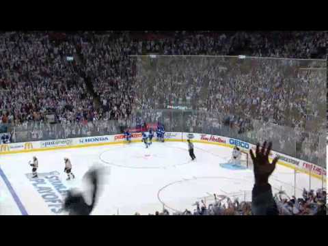 Gardiner 2-1 Goal - Maple Leafs vs. Bruins (R1G3) - May/6/2013