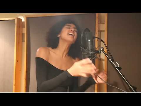 Arlissa - Hearts Ain't Gonna Lie (acoustic)