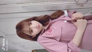 【TIKTOK】巨乳な女の子たちの巨乳強調ダンスまとめ