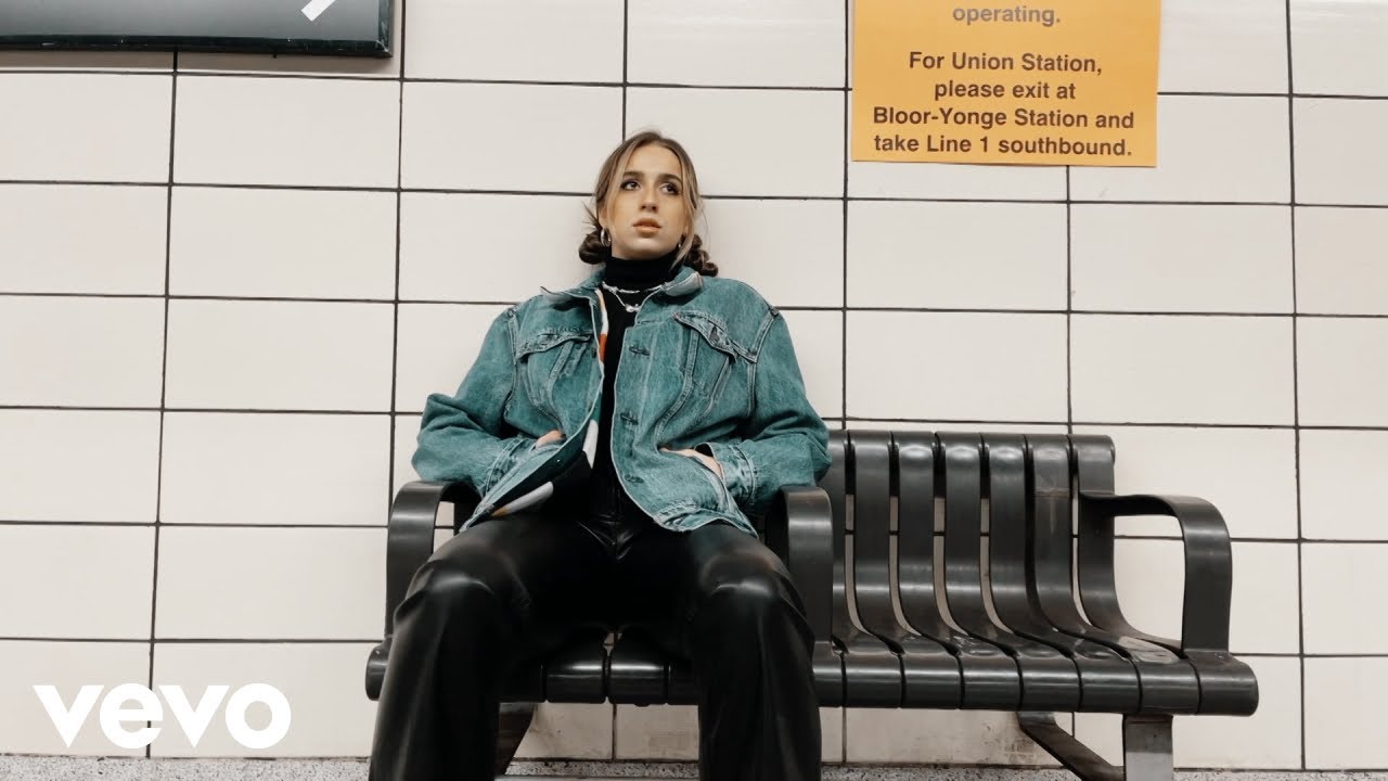 Wish i loved you in the 90s Lyrics - Tate McRae