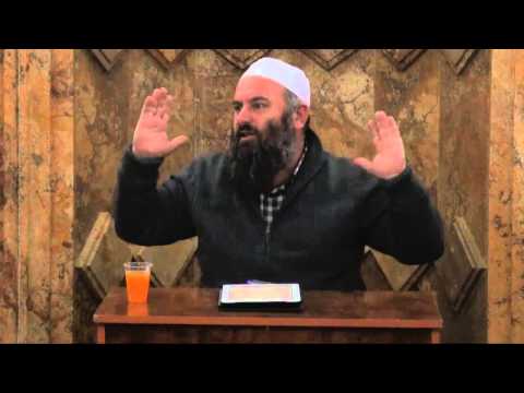 Haxhi mes atyre që shkojnë dhe atyre që rrin - Hoxhë Bekir Halimi