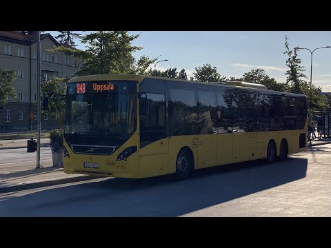 Bus ride linje 848 från Sala Resecentrum till Heby Station