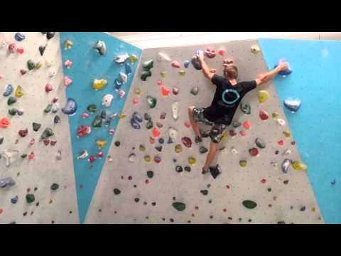 Boulderwelt Team - Florian Wientjes 8b Traverse