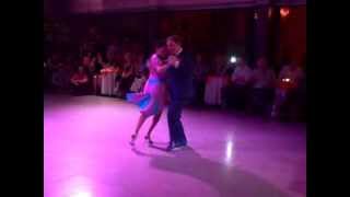 Sebastian Misse y Andrea Reyero @ Fruto Dulce milonga, 2014 D'Arienzo "El Puntazo"