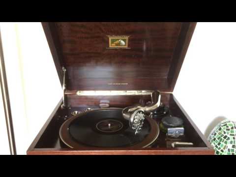 Paul Whiteman and his Rhythm Boys - Happy Feet 1930