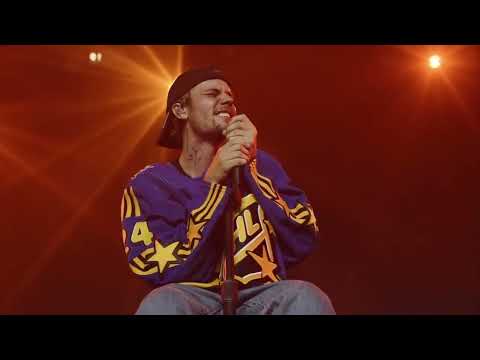 Justin Bieber singing Peaches acoustic in Toronto, Canada - February 2, 2024