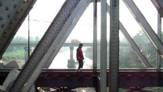 preview picture of video 'Train Railway : Fajar Utama Passing KedungGedeh Bridge'