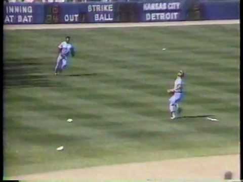 BO JACKSON CATCHES BALL AND THROWS RUNNER OUT AT 1ST - APRIL 17, 1988