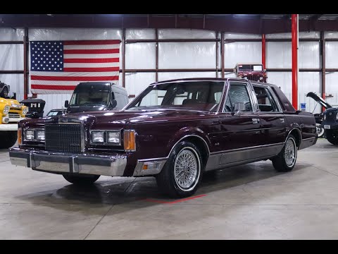 1989 Lincoln Town Car (CC-1638188) for sale in Kentwood, Michigan