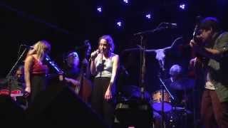 Watkins Family Hour with Fiona Apple playing Dolly Parton's 'Jolene'