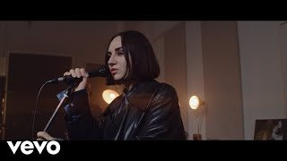 Meg Mac - Is It Worth Being Sad (Live at Golden Retriever)