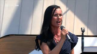 Bell, Book &amp; Candle - Liebeslied - ZDF Fernsehgarten 03.06.2018