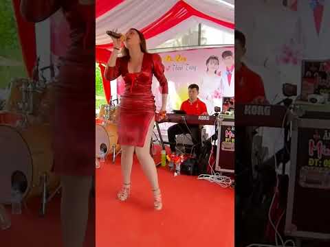 em xinh hát đám cưới cực hay