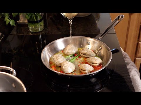 This Italian Secret is the Key to Perfect Spaghetti alle Vongole