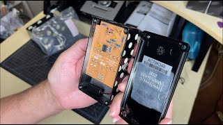 Video thumbnail for MXR Randy Rhoads RR104 Unboxing and Look Inside by rclegg