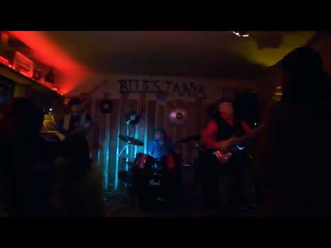 TranziT zenekar -  Megőrülök érted   cover    Érd Blues Tanya 2018  01  13