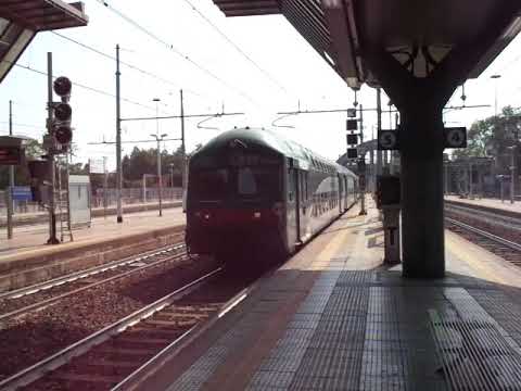 15.09.2020. TRENO REGIONALE 3986 CON CARROZZE CASARALTA TRENORD IN ARRIVO A MILANO ROGOREDO (MI).