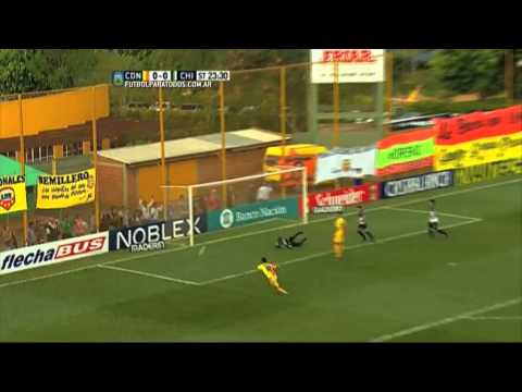 Otra vez Tauber. Crucero 0 - Chicago 0. Fecha 21. Primera División 2015. FPT.