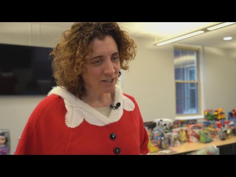 Jack Harlow's mom helps Kosair Charities volunteers become 'wrap stars'