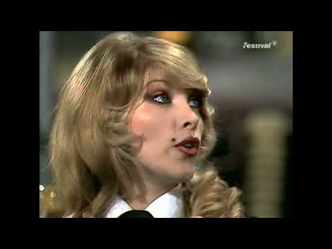 Lynsey de Paul speaks German with Rudi Carrell