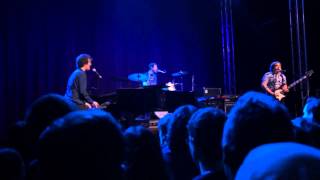 Ben Folds Five  - Battle of who could care less HD - Leeds O2  - Dec 1st 2012