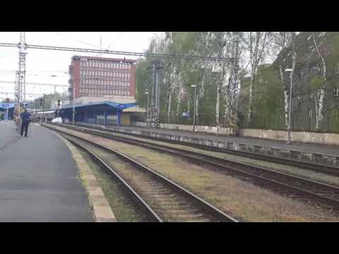1.5 17 - 41 1144 mit Elstertal Express mit Ausfahrt im Bahnhof Cheb