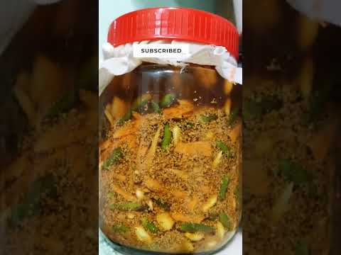 , title : 'Fresh Turmeric Pickle Recipe | Kachche Haldi Ka Achaar | ओल्या हळदीचे लोणचे | Olya Haldiche lonche'
