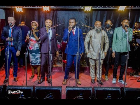 TOUS ENSEMBLE POUR SA GLOIRE   PREMIER NUMERO.