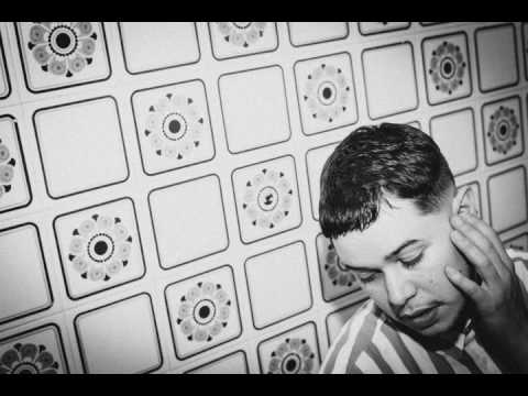 Mi.Amargo - Cómo un trago ( OVER DRAKE)