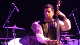 Download lagu Payung Teduh - Untuk Perempuan yang Sedang Di Pelukan @ Prambanan Jazz 2017 [HD] mp3