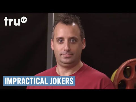 Impractical Jokers - Joe Creeps Out Everyone at the Gym