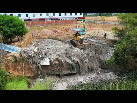 Starting a new project, Filling Up The Land huge, Bulldozer KOMATSU D31P Push Soil & Stone
