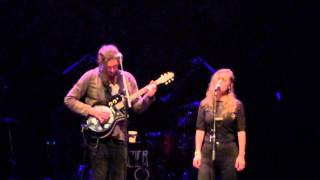 Hozier &amp; Karen Cowley duet - In A Week - Songbird Festival Rotterdam 2014