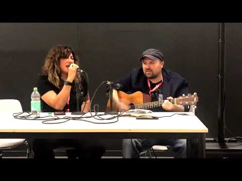 Clara Moroni canta "Un gran bel film"