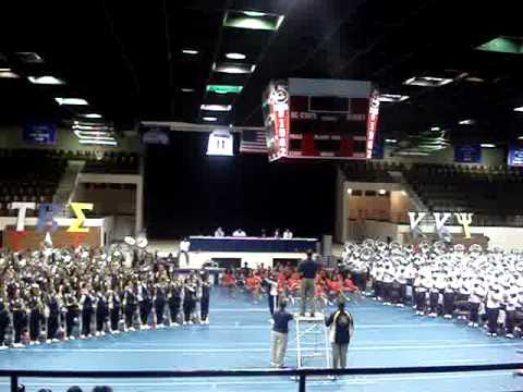 NCAT SU VS SCSU BOTB 2009 - Battle Hymn Chorale  Combined Bands.MPG