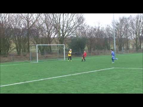 Damian Stiemer, 9 jaar, wedstrijd Cobu Boys E1 - Roda46 E3, d.d. 25-02-2012