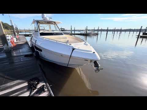 2019 Regal 33 SAV Video