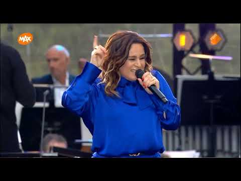 Stevie Wonder medley - Trijntje Oosterhuis & Metropole Orchestra (Keukenhofconcert 75 years)