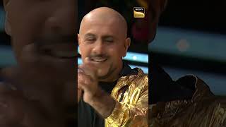 Download lagu Suniye Udit Ji Ki Surili Awaaz Mein 'Main Yahaan Hoon' 🥰😍🎤 | Indian Idol 14| #indianidol14 #shorts mp3