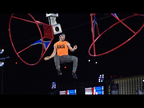 Drew Drechsel’s First Run at the Vegas Finals: Stage 1 - American Ninja Warrior 2019